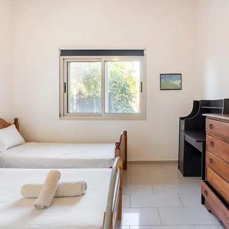 Villa A Located In The Middle Of The Mountains ..