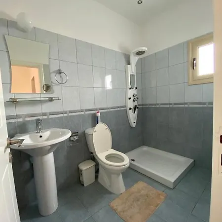 Villa A Located In The Middle Of The Mountains .. Tremithousa